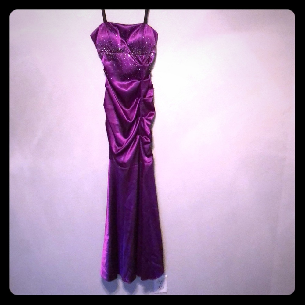 Cache Violet Purple Prom Dress - Picture 6 of 11